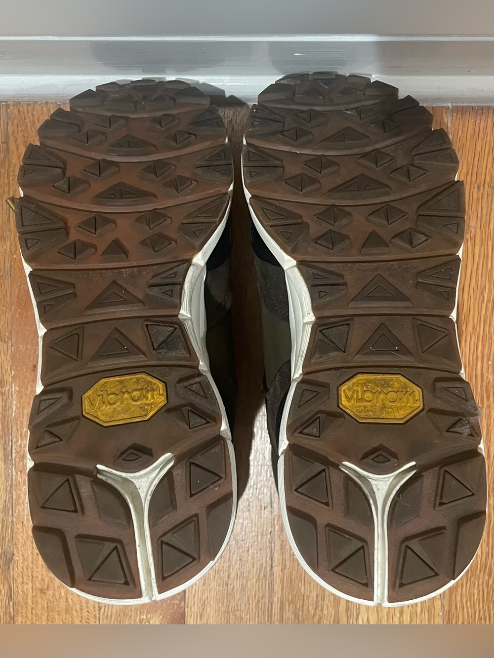 Allen Edmonds Canyon weatherproof high-top sneakers - Picture 5 of 9